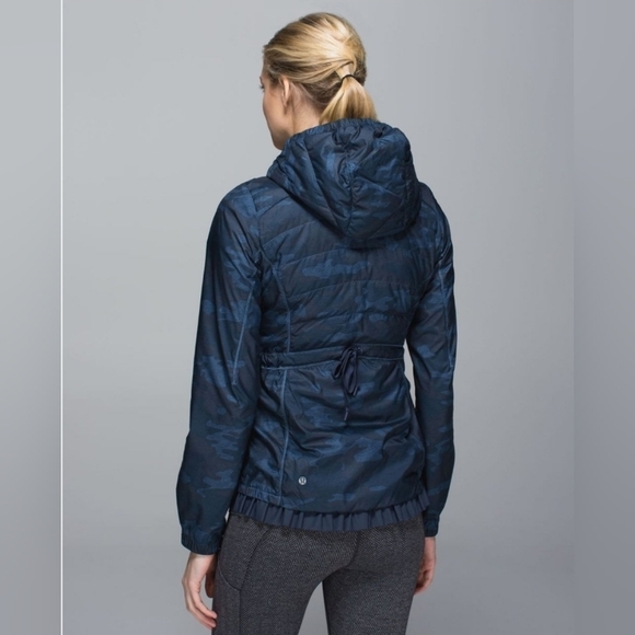 Lululemon Spring Fling Puffy Windbreaker Size 4 - Picture 2 of 9